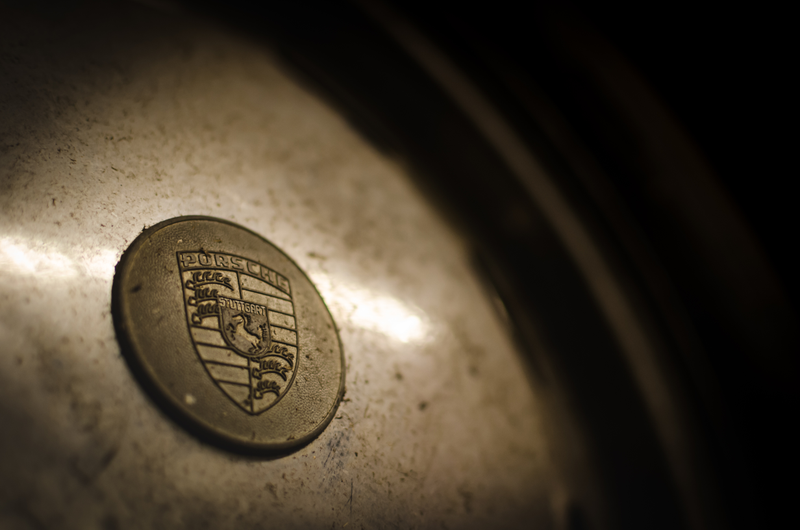 Illustration for article titled Barn Find 1965 Porsche 911